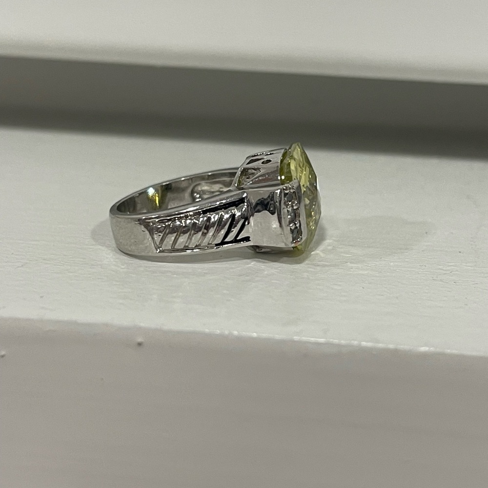 Green Quartz Diamond Deco Cable Cocktail Ring